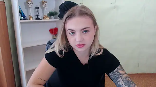CrazyGloria online show from 19, 9, 2025