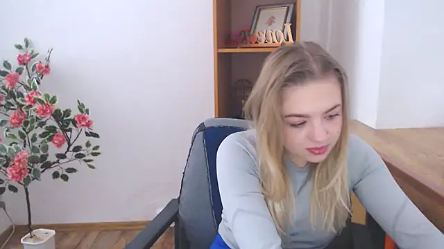 CrazyGloria online show from 20, 10, 2025