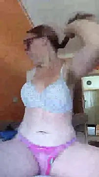 Dettybitch40 online show from 13, 7, 2026