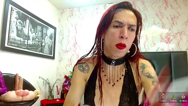 Snapshot of VanessaWolf chatting on 11, 10, 2025 VanessaWolf online show from 11, 10, 2025