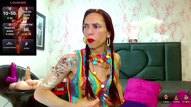 Snapshot of VanessaWolf chatting on 25, 11, 2025 VanessaWolf online show from 25, 11, 2025