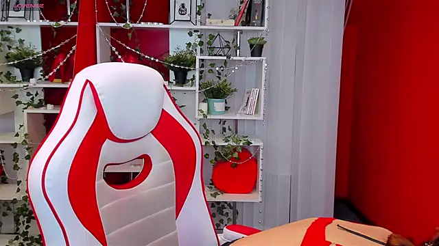 KateCloud online show from 25, 2, 2025