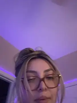 nativepumpkin95 online show from 16, 2, 2025