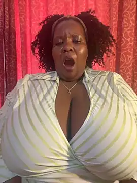 Snapshot of Michyboldy chatting on 29, 9, 2025 Michyboldy online show from 29, 9, 2025