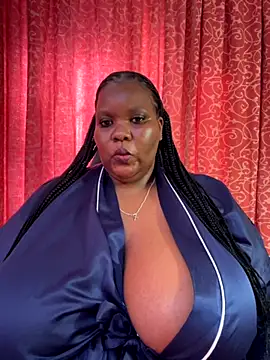 Snapshot of Michyboldy chatting on 15, 10, 2025 Michyboldy online show from 15, 10, 2025