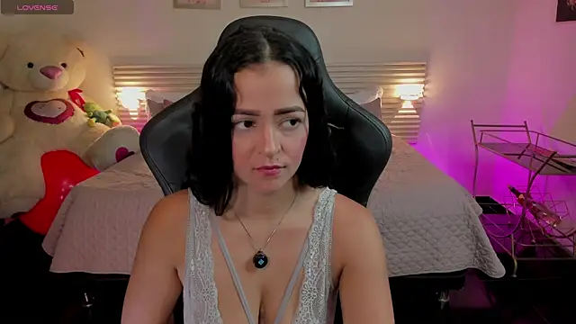 Snapshot of New_Arab_Kingdom chatting on 25, 10, 2025 New Arab Kingdom online show from 25, 10, 2025