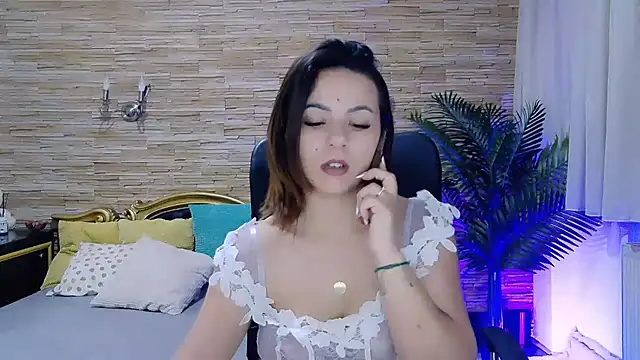 Snapshot of PlayfulElla chatting on 25, 2, 2025 PlayfulElla online show from 25, 2, 2025