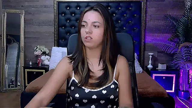 Snapshot of PlayfulElla chatting on 25, 9, 2025 PlayfulElla online show from 25, 9, 2025