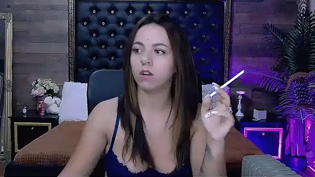 Snapshot of PlayfulElla chatting on 6, 10, 2025 PlayfulElla online show from 6, 10, 2025