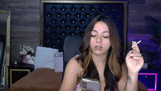 Snapshot of PlayfulElla chatting on 31, 10, 2025 PlayfulElla online show from 31, 10, 2025