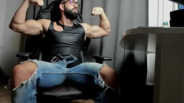 Snapshot of liamaesthetic chatting on 5, 12, 2024 liamaesthetic online show from 5, 12, 2024