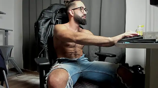 Snapshot of liamaesthetic chatting on 30, 1, 2025 liamaesthetic online show from 30, 1, 2025