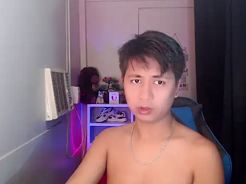 Snapshot of khael_moreno chatting on 20, 11, 2025 khael moreno online show from 20, 11, 2025