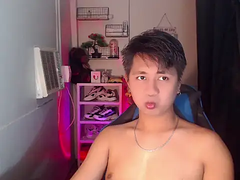 Snapshot of khael_moreno chatting on 30, 11, 2025 khael moreno online show from 30, 11, 2025