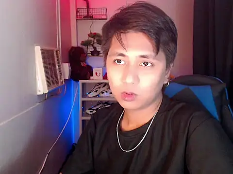 Snapshot of khael_moreno chatting on 5, 12, 2025 khael moreno online show from 5, 12, 2025