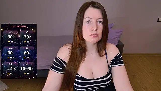 Snapshot of Kira_land chatting on 9, 11, 2025 Kira land online show from 9, 11, 2025