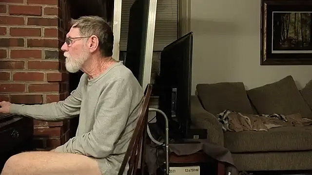 Snapshot of CDforU chatting on 18, 12, 2025 CDforU online show from 18, 12, 2025