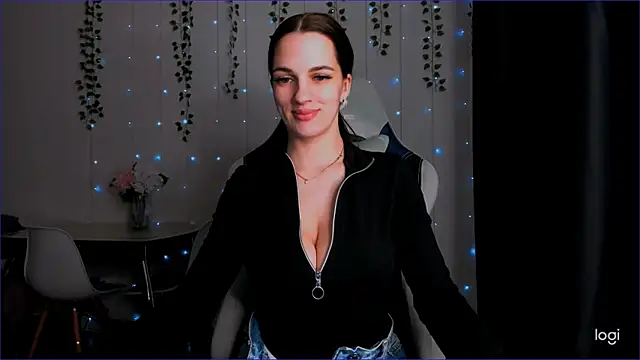 Snapshot of KarlaSim chatting on 15, 2, 2025 KarlaSim online show from 15, 2, 2025