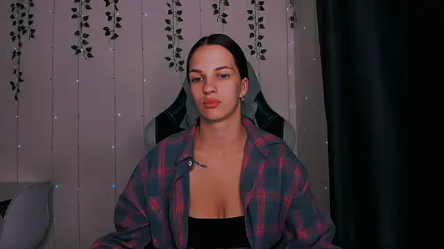 Snapshot of KarlaSim chatting on 9, 9, 2025 KarlaSim online show from 9, 9, 2025