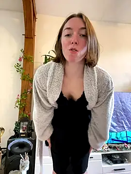 Daisy Michto Officiel online show from 3, 12, 2024