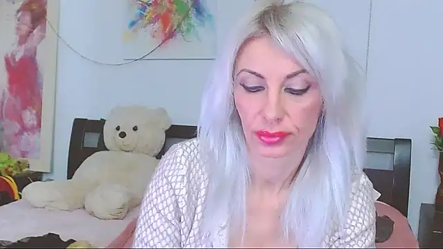 HoneyLara online show from 22, 12, 2025