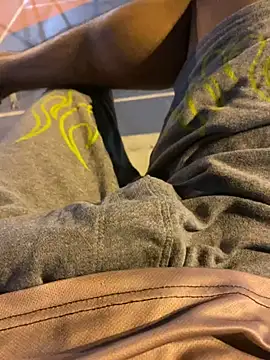 Snapshot of stuard-19 chatting on 20, 12, 2025 stuard-19 online show from 20, 12, 2025