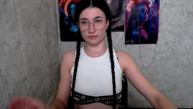 MaryEm976 online show from 10, 4, 2026