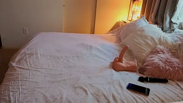 JESS LOVES online show from 28, 11, 2025