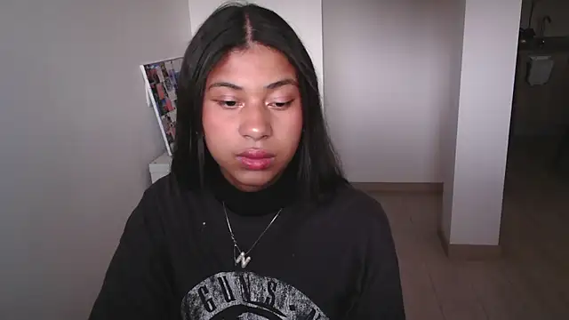 Snapshot of dark_enchantress_ chatting on 11, 1, 2025 dark enchantress online show from 11, 1, 2025