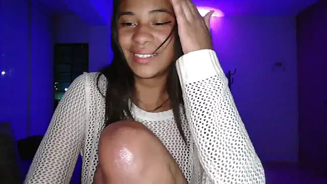 Snapshot of dark_enchantress_ chatting on 21, 10, 2025 dark enchantress online show from 21, 10, 2025