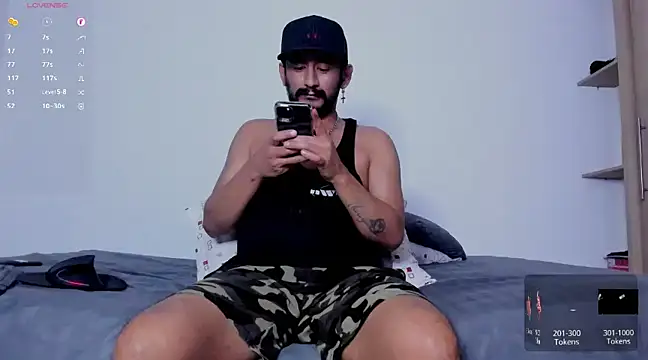 Snapshot of Cloudy_pigDude chatting on 6, 2, 2025 Cloudy pigDude online show from 6, 2, 2025