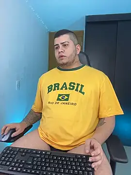 Snapshot of Thomas_chubbyxhot chatting on 8, 11, 2025 Thomas chubbyxhot online show from 8, 11, 2025