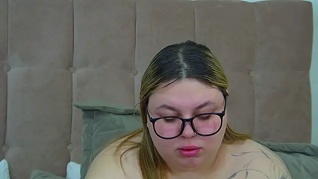 LillianKim online show from 25, 2, 2026