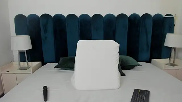 marianaaguii online show from 14, 11, 2025