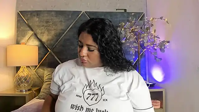 Snapshot of DannaFalco25 chatting on 22, 1, 2025 DannaFalco25 online show from 22, 1, 2025