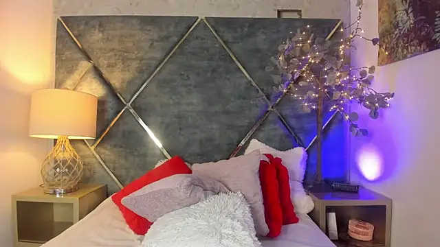 Snapshot of DannaFalco25 chatting on 4, 2, 2025 DannaFalco25 online show from 4, 2, 2025