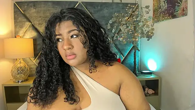 Snapshot of DannaFalco25 chatting on 11, 2, 2025 DannaFalco25 online show from 11, 2, 2025