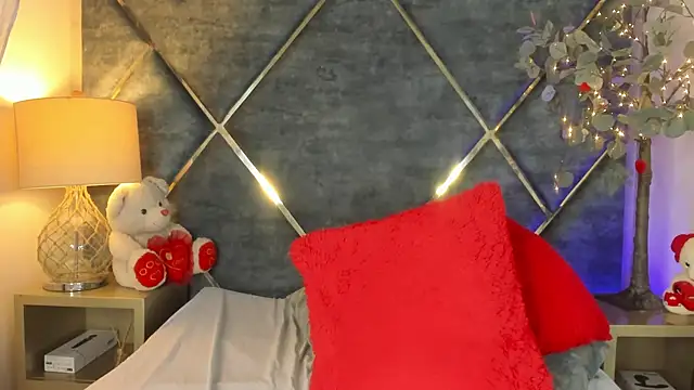 Snapshot of DannaFalco25 chatting on 23, 2, 2025 DannaFalco25 online show from 23, 2, 2025