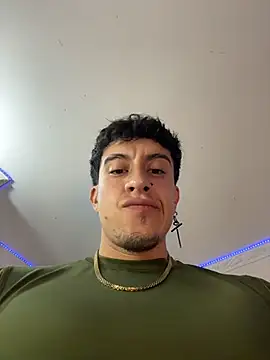 Snapshot of strongboy_ chatting on 18, 7, 2026 strongboy online show from 18, 7, 2026