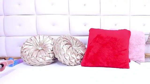 Snapshot of KendalStallyon chatting on 14, 2, 2025 KendalStallyon online show from 14, 2, 2025