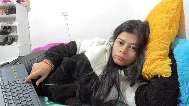 Snapshot of sweetnia chatting on 2, 10, 2025 sweetnia online show from 2, 10, 2025