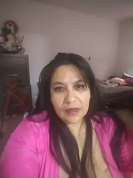 Snapshot of Vilainemarie chatting on 7, 7, 2026 Vilainemarie online show from 7, 7, 2026