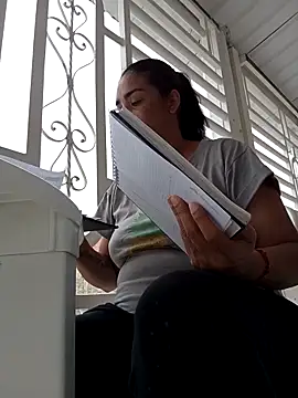 AlexandraNoiirr online show from 5, 2, 2026