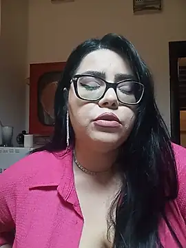 Snapshot of AriaRussell chatting on 22, 6, 2026 AriaRussell online show from 22, 6, 2026