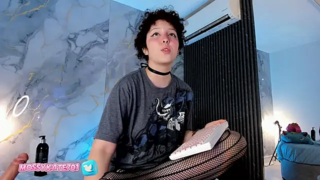 Katemoss70 online show from 29, 1, 2025