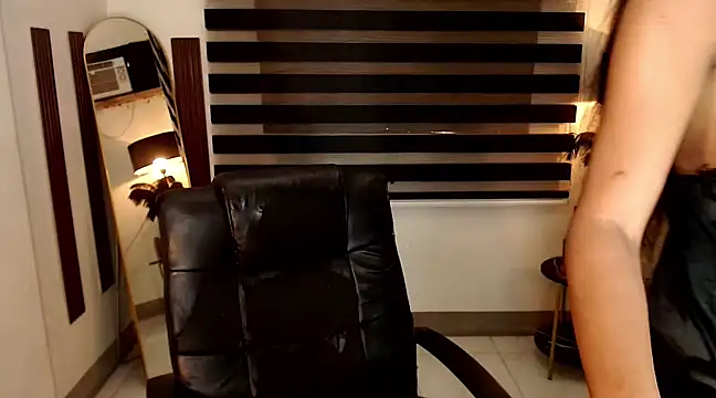 SarahAmber online show from 24, 1, 2025