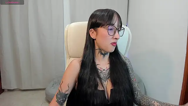 xisisxx online show from 18, 1, 2025