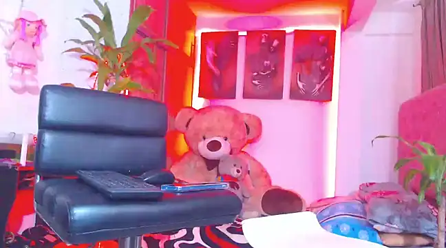 Hotgiirl 1 online show from 15, 2, 2025