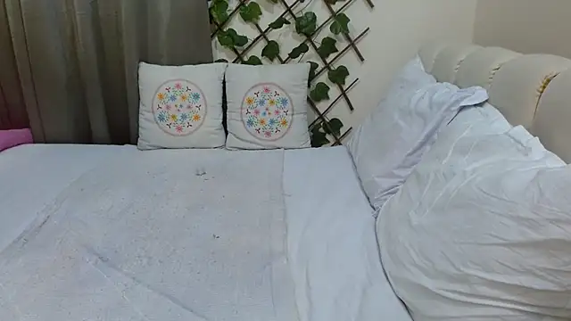 Snapshot of Lovelywife786 chatting on 9, 2, 2025 Lovelywife786 online show from 9, 2, 2025