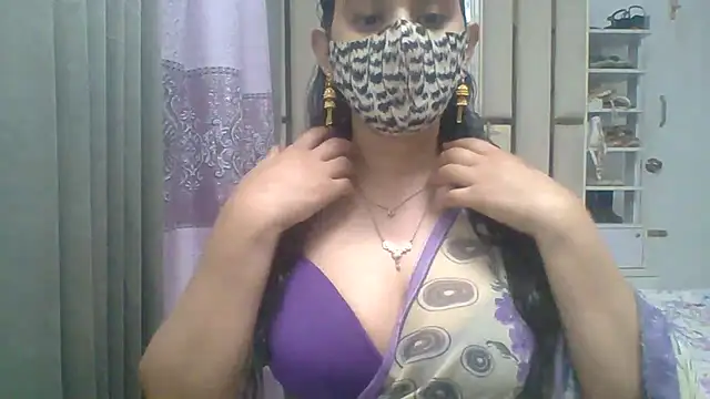 Snapshot of Lovelywife786 chatting on 5, 4, 2026 Lovelywife786 online show from 5, 4, 2026